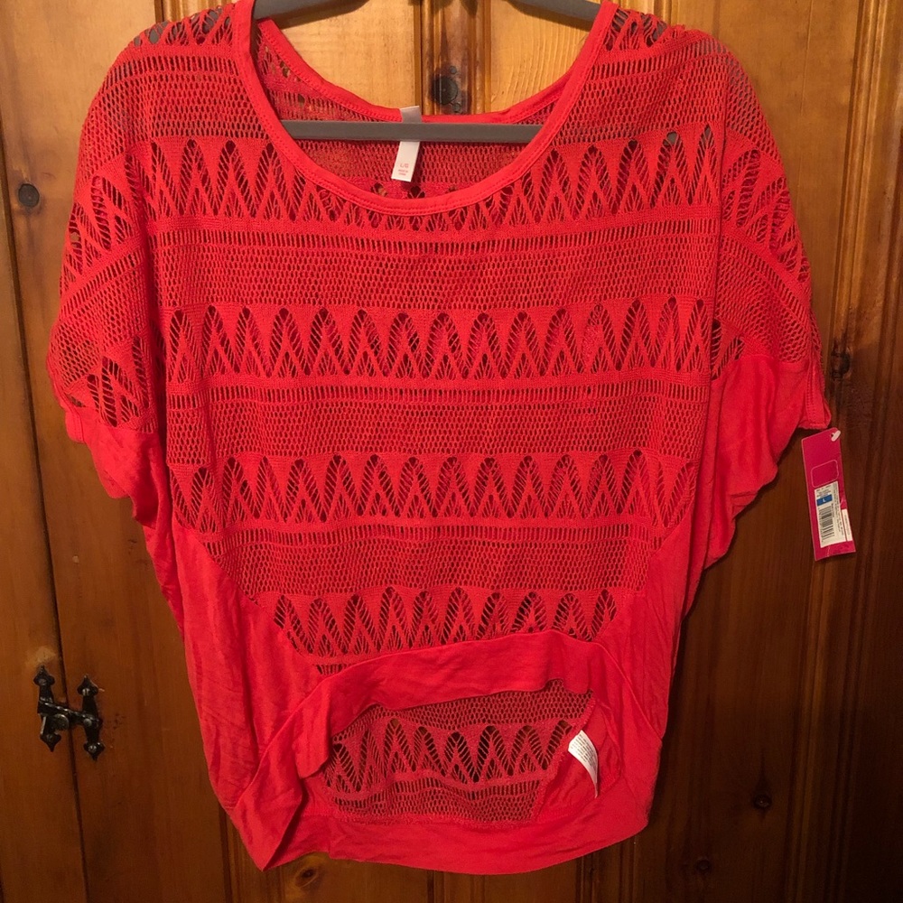 Coral top
